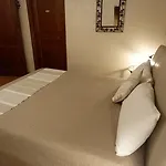 Laura Bed & Breakfast