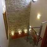 Laura Oda ve Kahvaltı Fossano