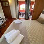 Laura Bed & Breakfast 4*