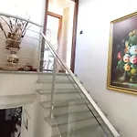 Oda ve Kahvaltı Laura Fossano