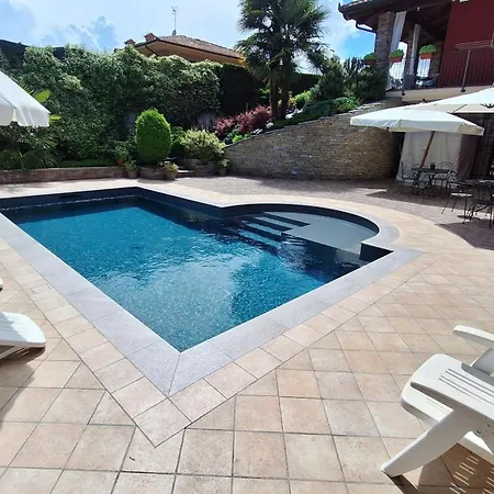 Laura Rooms&pool 2*